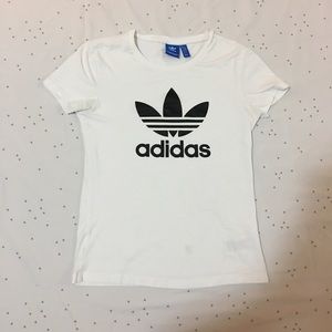 Adidas t-shirt